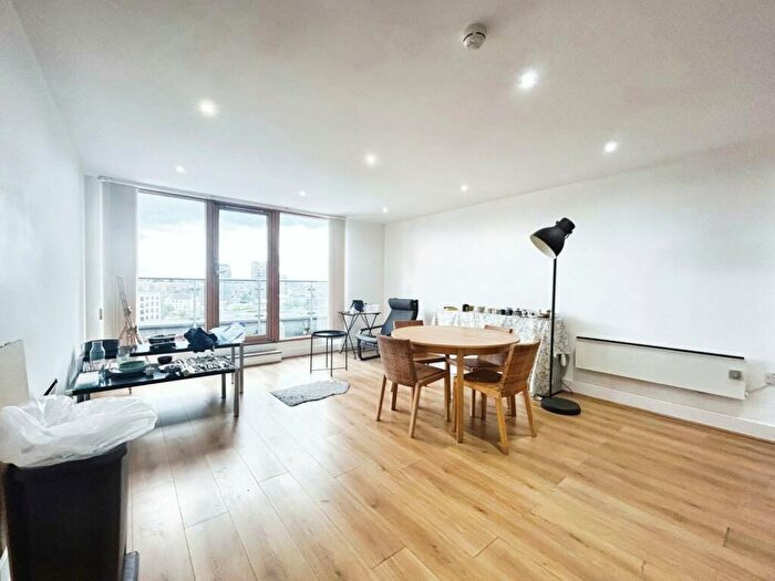 2 Bedroom Apartment To Rent In Cartier House, The Boulevard, Leeds, LS10