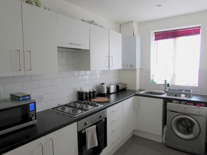 2 Bedroom Flat To Rent In Joel Street, Northwood Hills, Middlesex, HA6