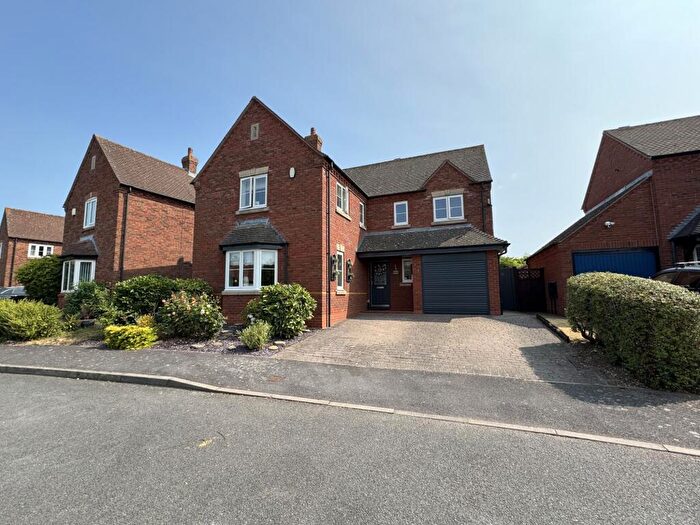 4 Bedroom Detached House For Sale In The Chase, Rosliston, DE12