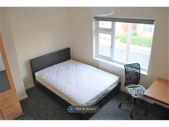 4 Bedroom Semi-Detached House To Rent In St. Georges Road, Coventry, CV1