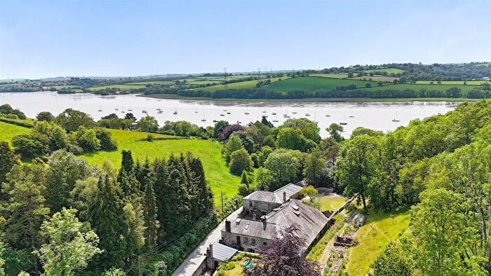 6 Bedroom Detached House For Sale In Weir Quay, PL20