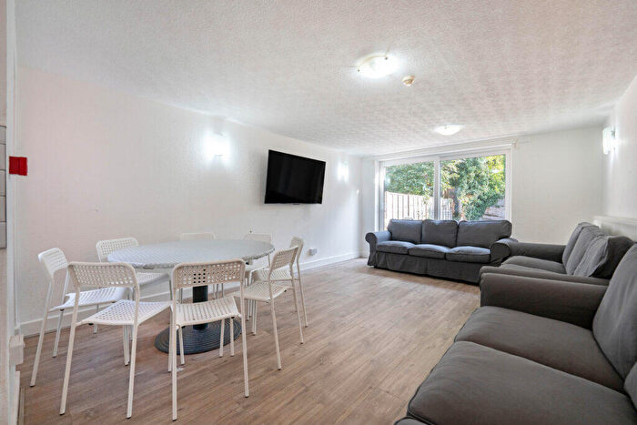 9 Bedroom Terraced House To Rent In Harrow Road, Selly Oak, Birmingham, B29