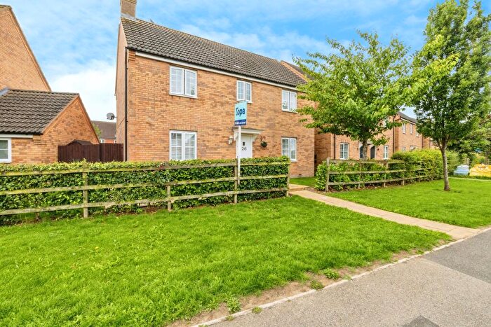4 Bedroom Detached House For Sale In Juniper Way, Witham St Hughs, LN6