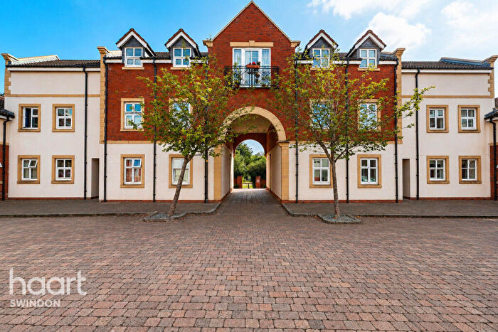 2 Bedroom Apartment For Sale In Elgar Close, Swindon, SN25