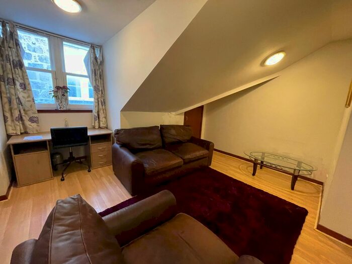 1 Bedroom Flat To Rent In Exchange Street, Top Floor Right, Straight On, Aberdeen, AB11