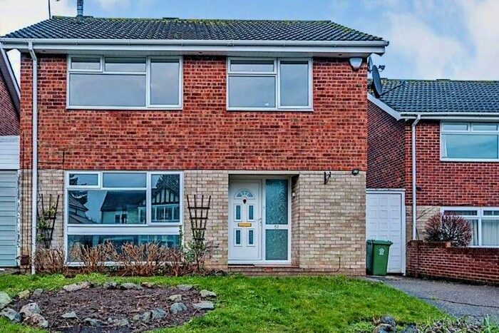 4 Bedroom Link Detached House To Rent In Abbots Road North, Humberstone, Leicester, LE5