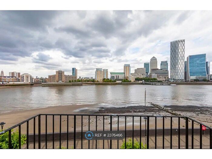 2 Bedroom Flat To Rent In Calder Court, London, SE16