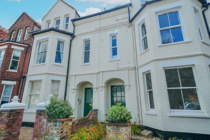 2 Bedroom Flat For Sale In Vicarage Road, Cromer, NR27