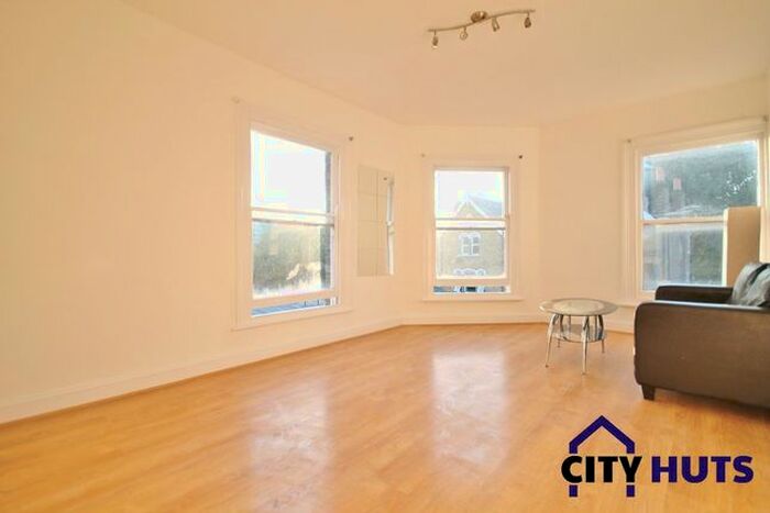 2 Bedroom Flat To Rent In Vernon Road, London, N8