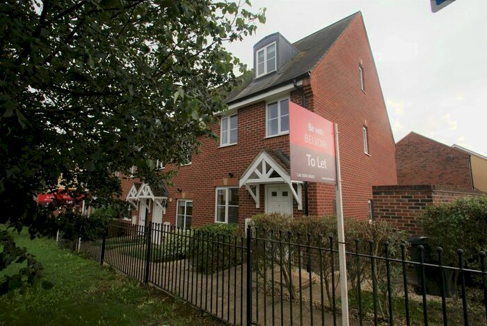 3 Bedroom End Of Terrace House To Rent In Pasture Walk, Andover, SP11