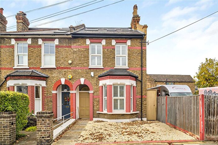 4 Bedroom Terraced House To Rent In Kemble Road, Forest Hill, SE23