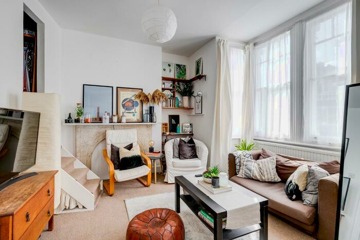 Studio To Rent In Agamemnon Road, West Hampstead, NW6