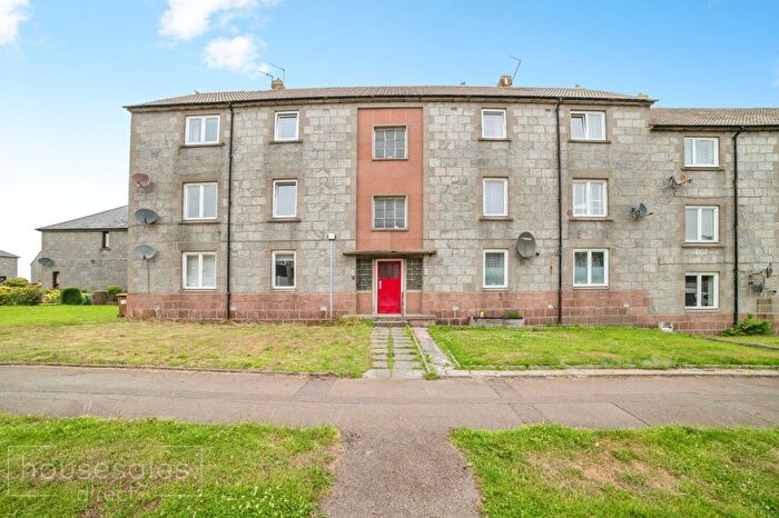 2 Bedroom Town House For Sale In Kincorth Circle, Aberdeen, AB12