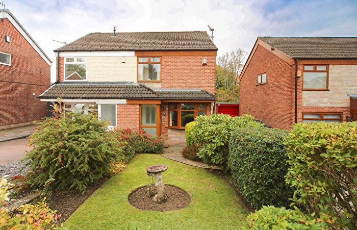 3 Bedroom Semi-Detached House For Sale In Merton Road, Wigan, WN3