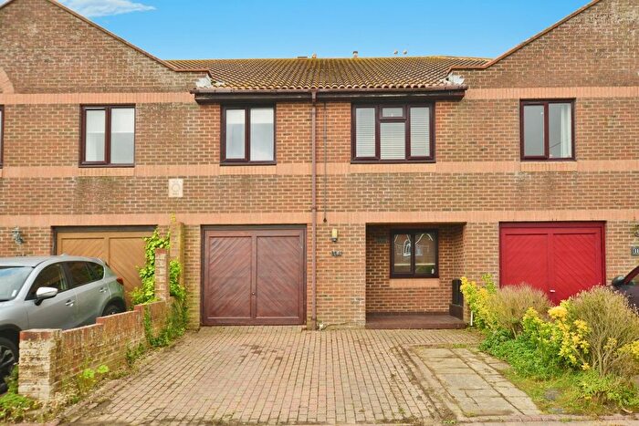 4 Bedroom Terraced House For Sale In Coast Drive, Greatstone, New Romney, Kent, TN28