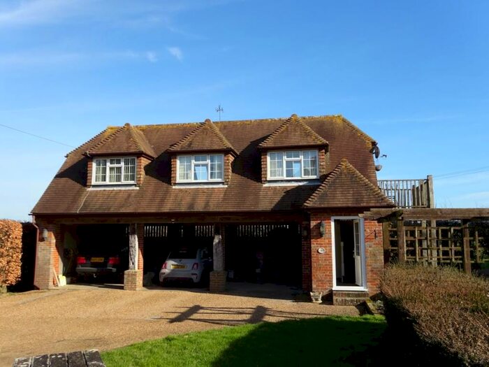 1 Bedroom Flat To Rent In Hart's Gorse, Lewes, BN8