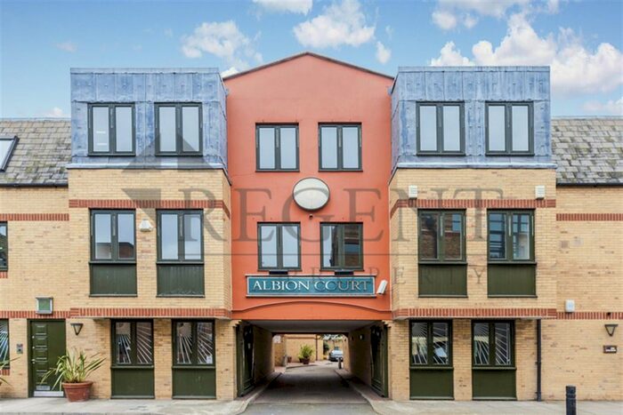 2 Bedroom Flat To Rent In Albion Court, Hammersmith, W6