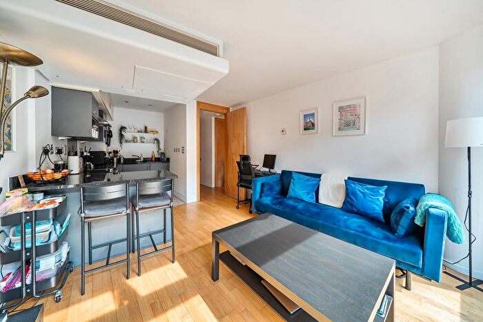 1 Bedroom Flat To Rent In Albert Embankment, Waterloo, London, SE1