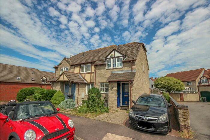 2 Bedroom End Of Terrace House To Rent In Brackendene, Bradley Stoke, Bristol, BS32