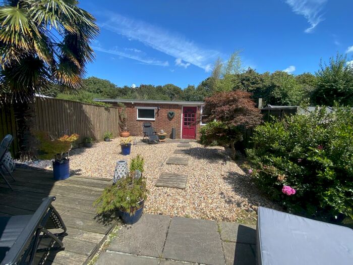 2 Bedroom House To Rent In Rodney Drive, Christchurch, BH23