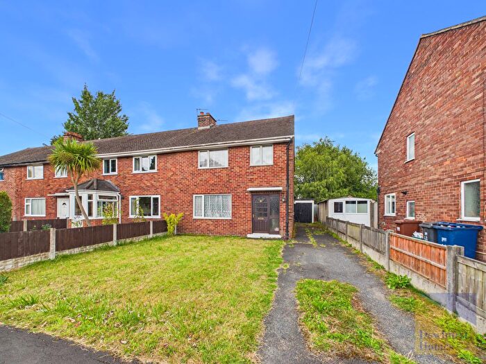 3 Bedroom End Terrace House For Sale In Hawksbury Drive, Penwortham, Preston, PR1