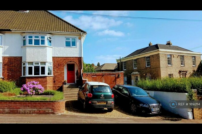 3 Bedroom Semi-Detached House To Rent In Hill House Road, Norwich, NR1