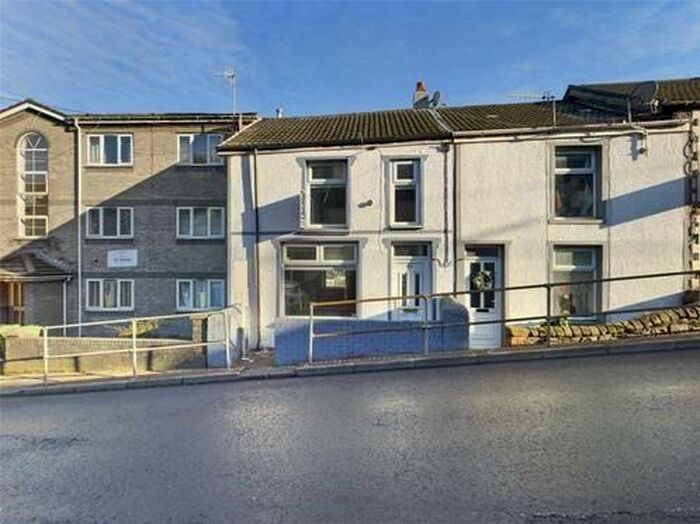 3 Bedroom Property To Rent In High Street, Mountain Ash, Rhondda Cynon Taf, CF45