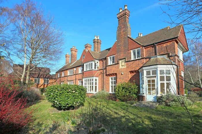 1 Bedroom Flat To Rent In Selwood House, Kemnal Road, Chislehurst, BR7