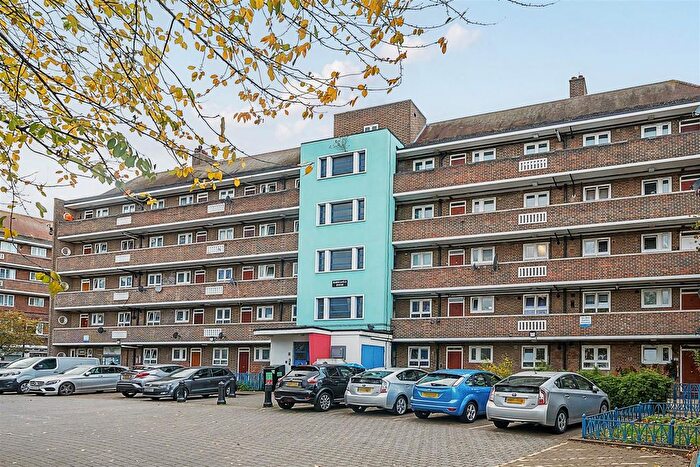 4 Bedroom Flat To Rent In Hardcastle House, Marmont Road, Peckham, SE15