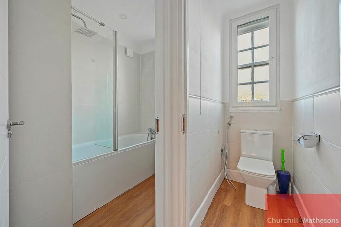 2 Bedroom Flat To Rent In Bromyard Avenue, Acton, W3