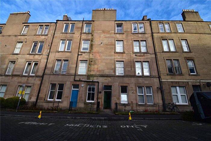 1 Bedroom Flat To Rent In Cathcart Place, Edinburgh, Midlothian, EH11