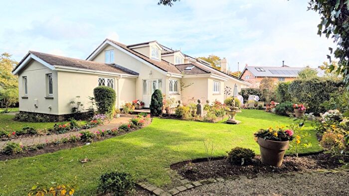 3 Bedroom Semi-Detached House For Sale In Ringmore Road, Shaldon, TQ14