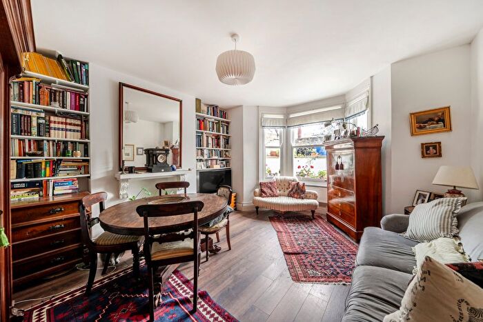1 Bedroom Flat For Sale In Bravington Road, Queens Park, London, W9