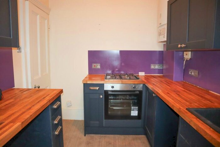 2 Bedroom Apartment To Rent In Kings Road, Clevedon, BS21