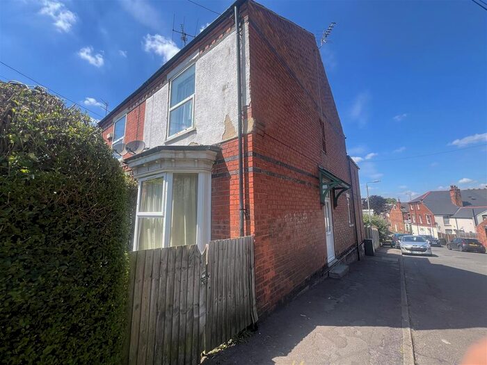 2 Bedroom End Of Terrace House To Rent In Primrose Street, Carlton, Nottingham, NG4