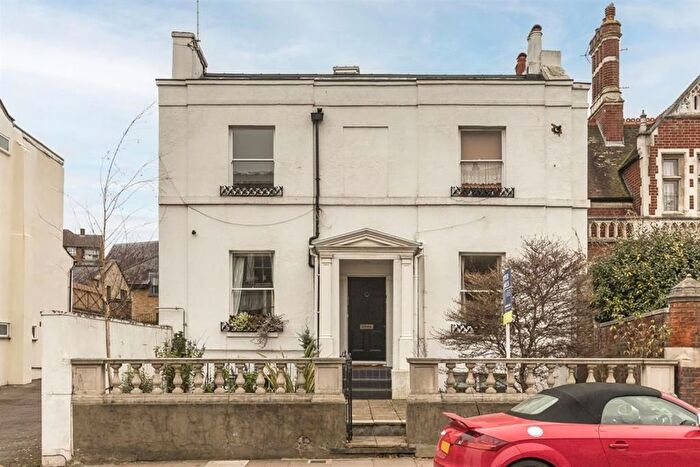 2 Bedroom Flat To Rent In Greenwich South Street, London, SE10