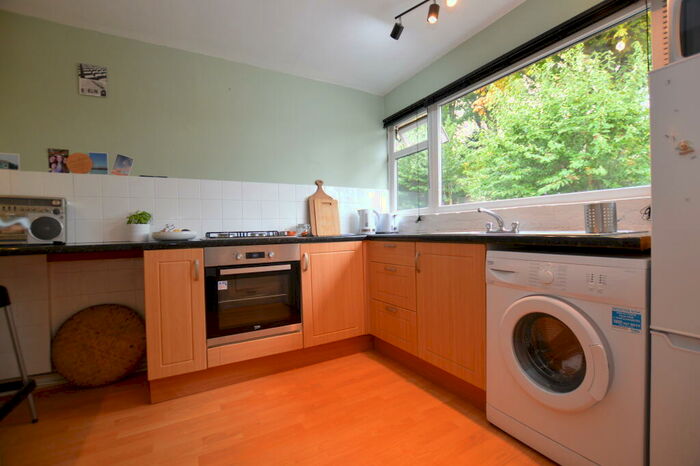 2 Bedroom Apartment To Rent In Oriel Mount, Fulwood, S10