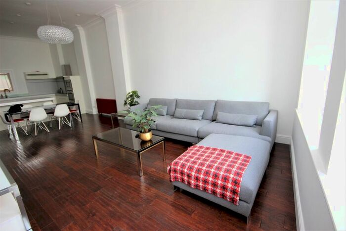 2 Bedroom Flat To Rent In Chepstow Street, Manchester, M1