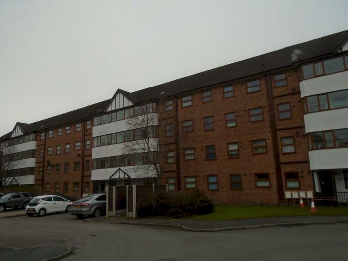 2 Bedroom Flat To Rent In Acorn Court, Liverpool, Merseyside, L8