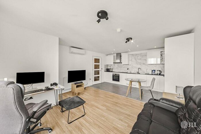 2 Bedroom Apartment For Sale In Apollo Court, High Street, Stratford, London, E15