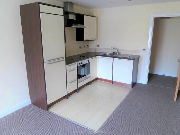 2 Bedroom Flat To Rent In Stitch Lane, Heaton Norris, SK4