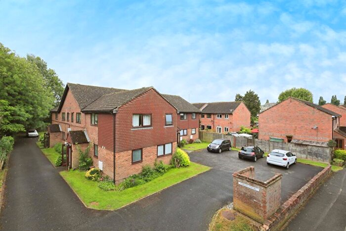 1 Bedroom Flat For Sale In Spences Lane, Lewes, BN7
