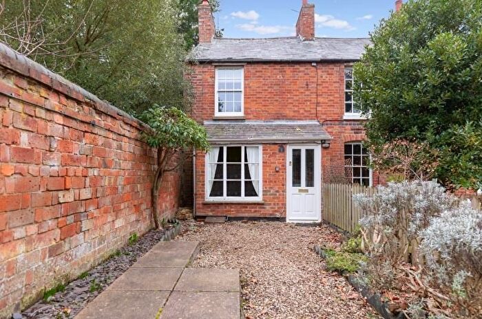 2 Bedroom Property For Sale In Bletchingdon Road, Kirtlington, Kidlington, OX5