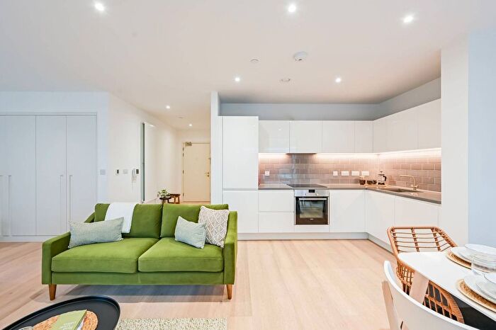 Studio For Sale In Fairwater House, Royal Wharf, Royal Docks, London, E16