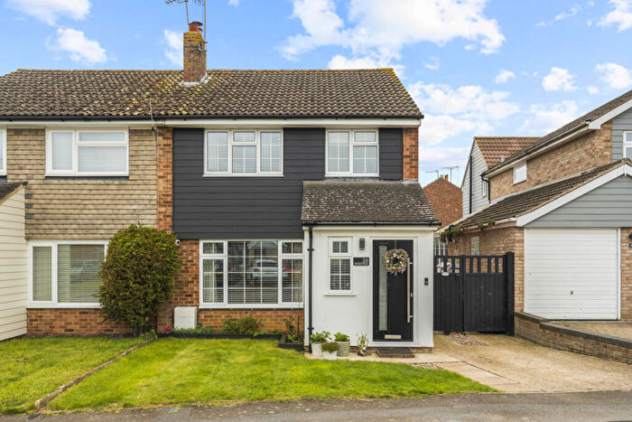 3 Bedroom Semi-Detached House For Sale In Barnston Green, Barnston, Dunmow, Essex, CM6