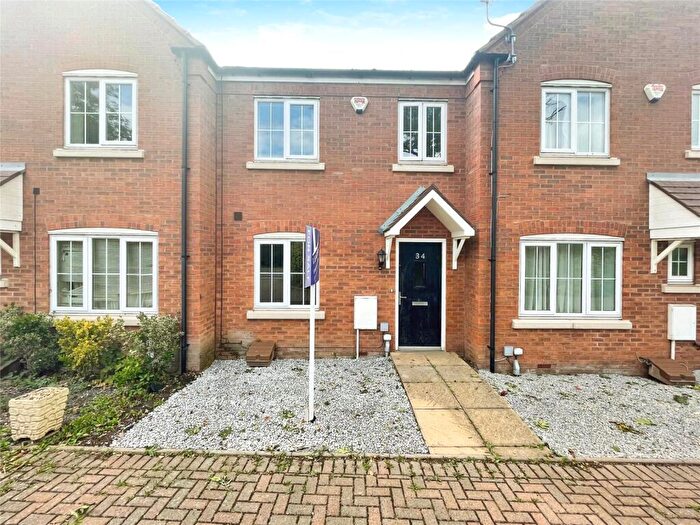 3 Bedroom Terraced House For Sale In Cromwell Lane, Coventry, West Midlands, CV4