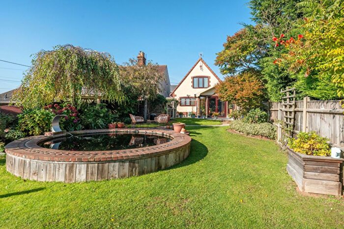 4 Bedroom Detached Bungalow For Sale In Green Lane, Kessingland, NR33