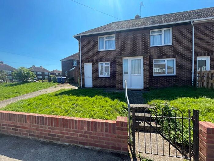 3 Bedroom Terraced House To Rent In Swale Avenue, Queenborough, ME11