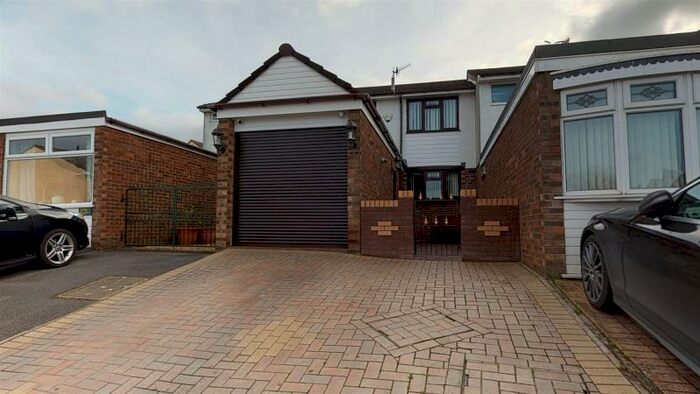 3 Bedroom House To Rent In Meadowside Drive, Whitchurch, Bristol, BS14