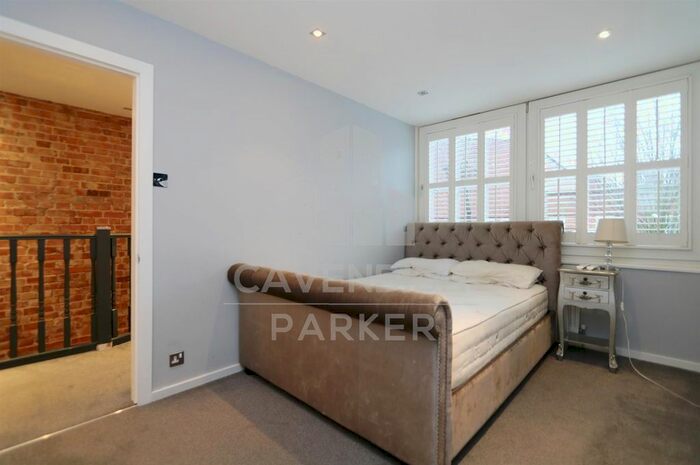 3 Bedroom Flat To Rent In Twyford Street, Islington, London, N1